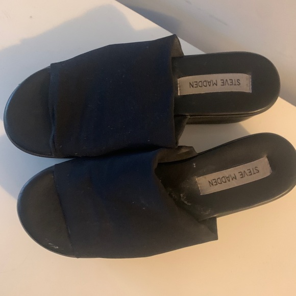 Steve Madden 90s Sandals - Picture 3 of 3